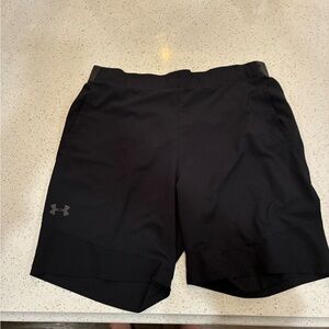 Under Armour Men's XL Black Athletic Shorts